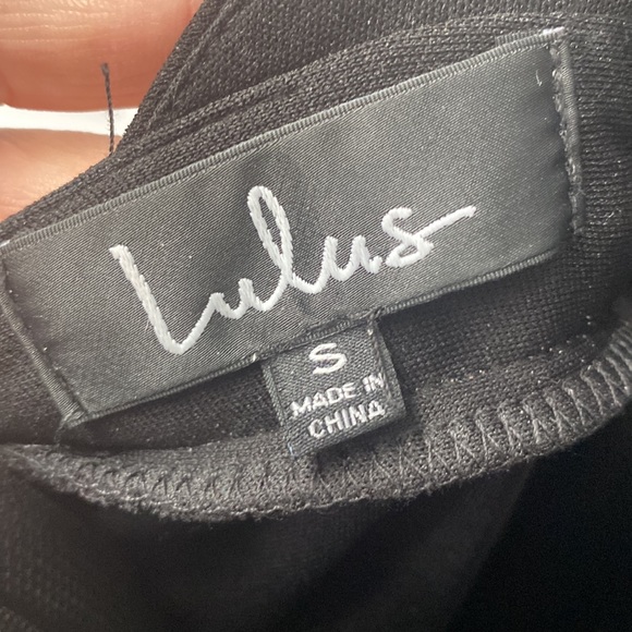 Black Lulus Dress- lace & open back - Picture 5 of 5